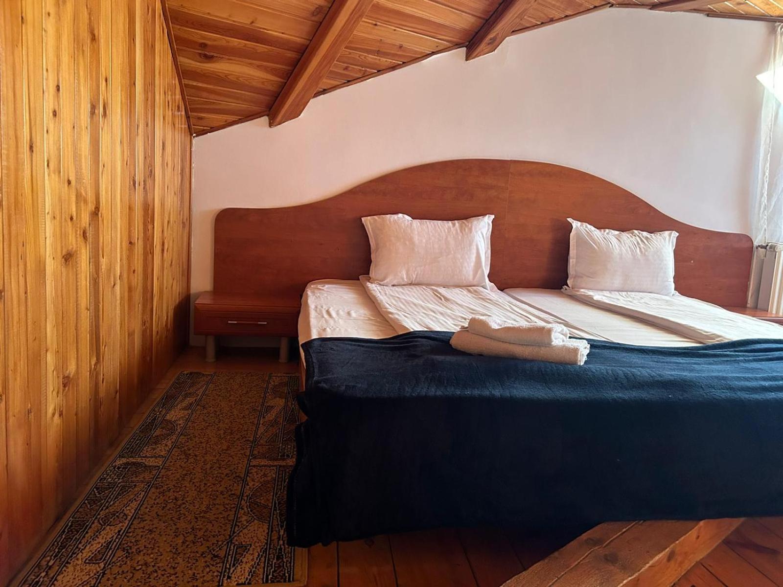 Ambra Room'S Braşov Exteriör bild