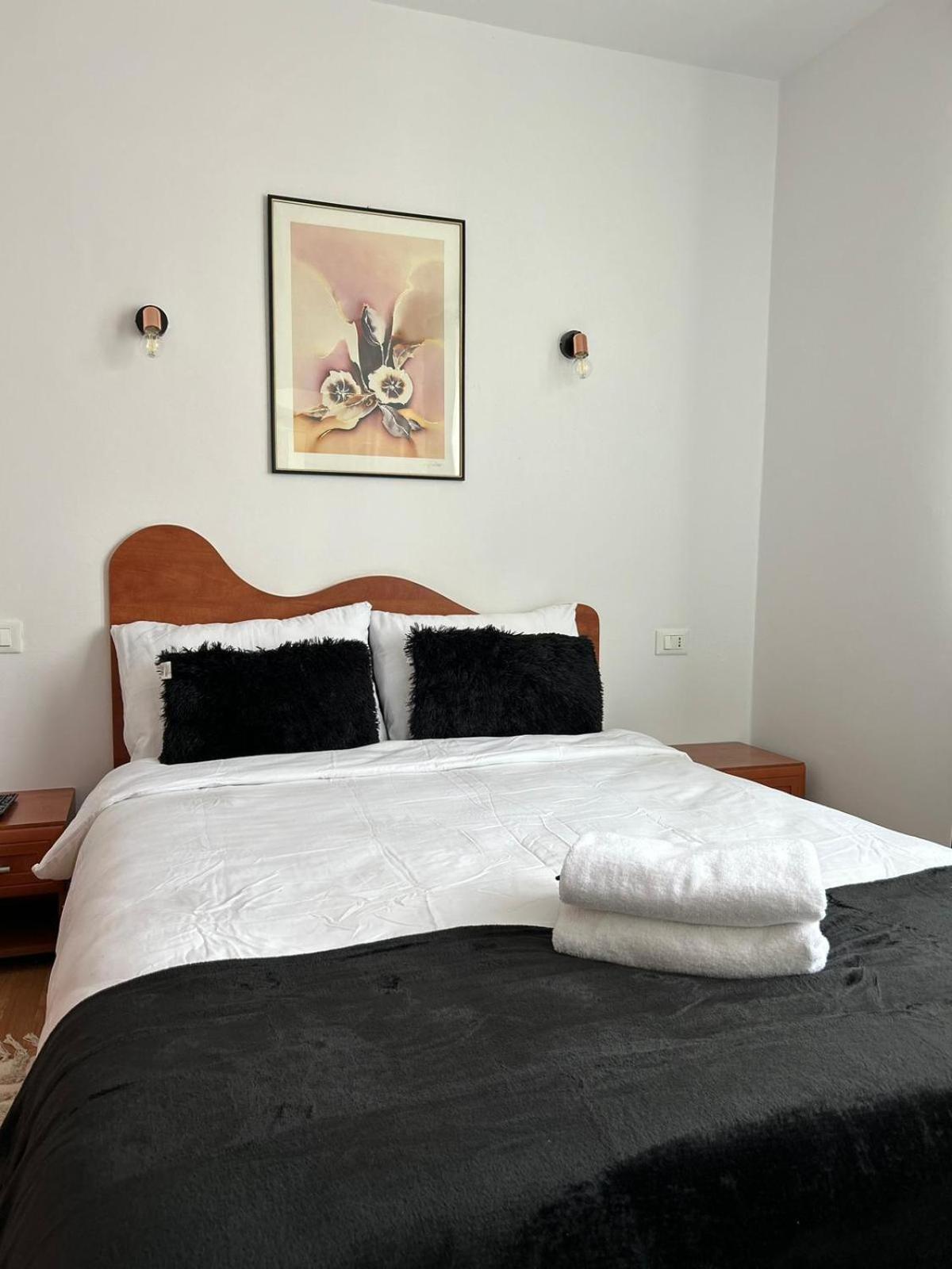 Ambra Room'S Braşov Exteriör bild
