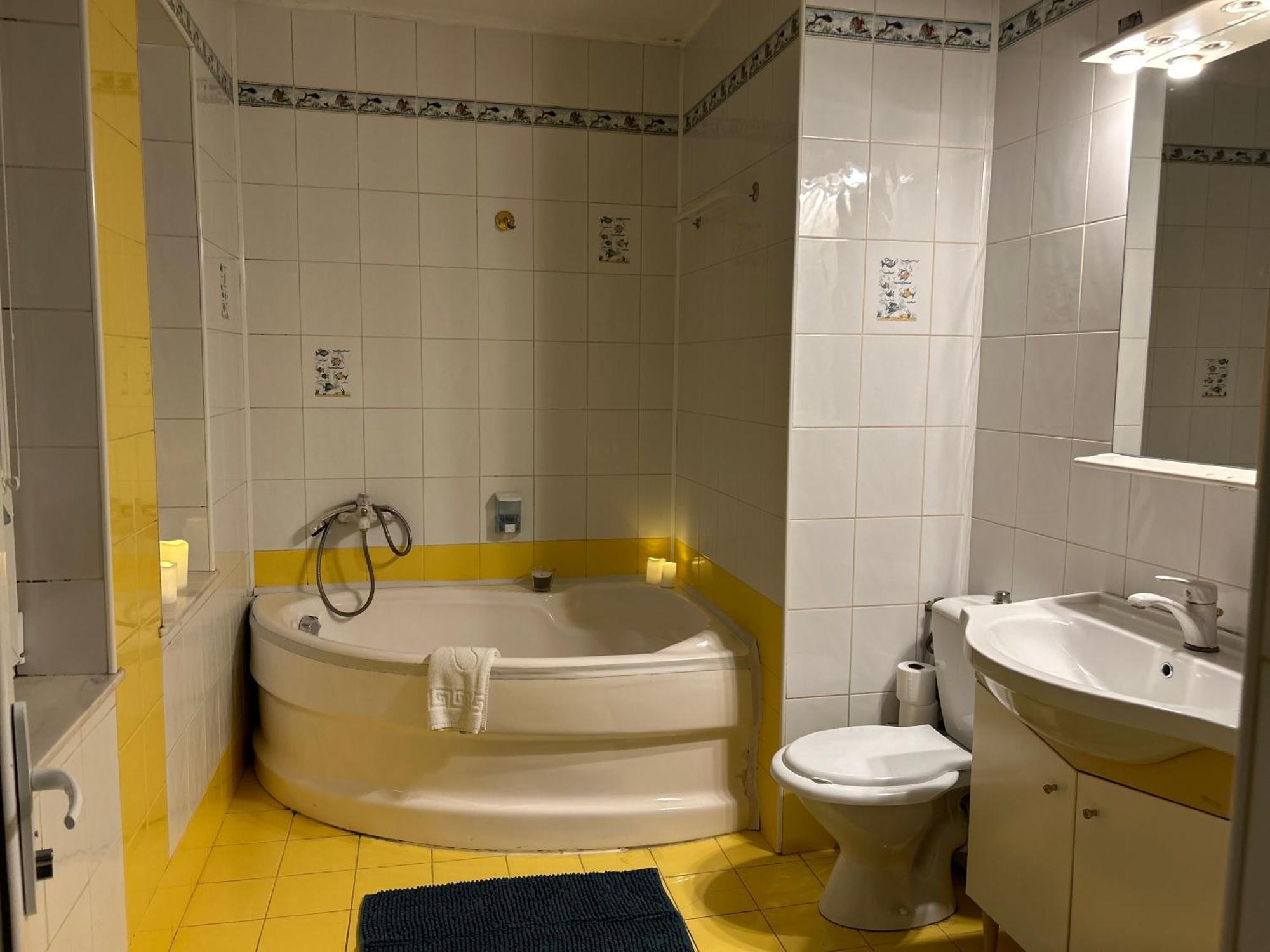 Ambra Room'S Braşov Exteriör bild