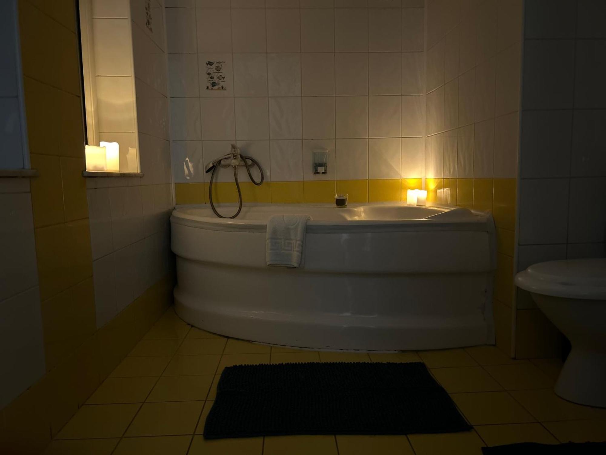 Ambra Room'S Braşov Exteriör bild